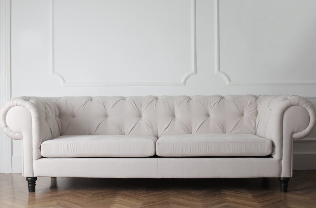 How to easily clean your sofa